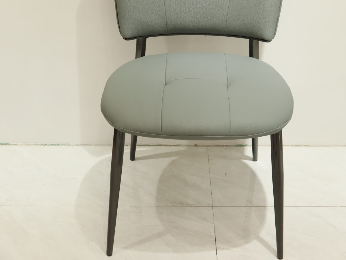 东墅一品客厅家具 现代风格高仿皮+碳钢腿餐椅3030019