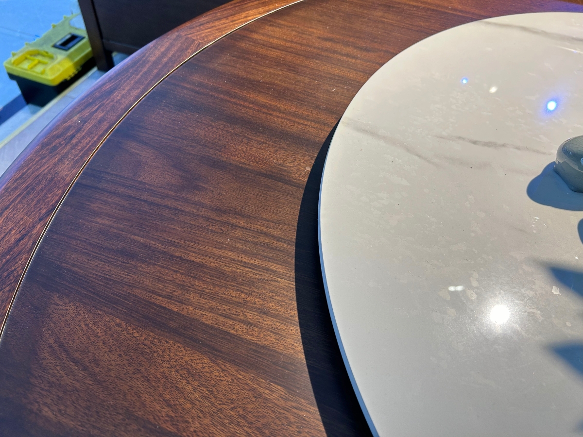金百风新中式 小乌金实木新中式圆形有转盘餐桌椅3180012